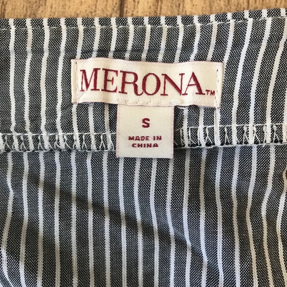 Off the Shoulder Striped Top - Picture 4 of 5